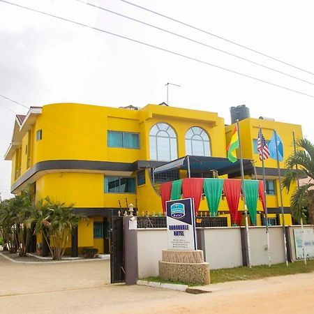 Brookvale Hotel Weija エクステリア 写真
